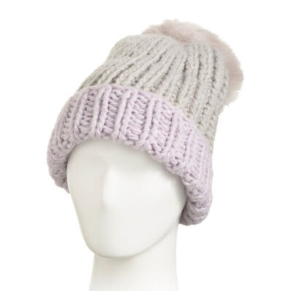 *** KYI KYI Canada Handmade Knit Two Tone Beanie With Pom